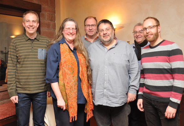  – Der neue, hochmotivierte Trierer Bezirksvorstand (von links): Beisitzer Ansgar Zender, Vorsitzende Sabine Krösser, Beisitzer Stefan Strohm, stellvertr. Vorsitzender Alexander Schumitz sowie die Beisitzer Heribert Waschbüsch und Michael Merten. Foto: Marion Maier